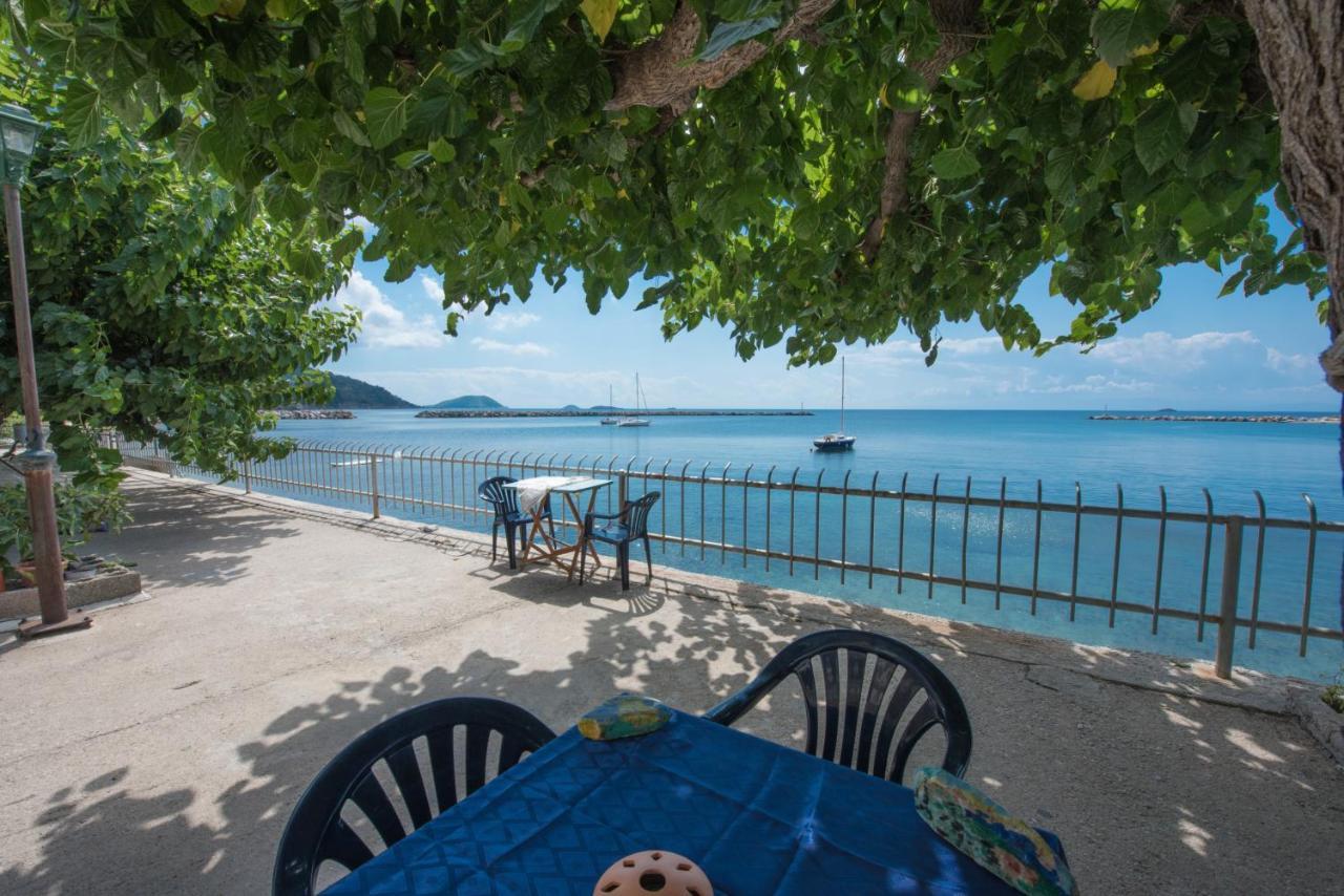 Orfanos Loutraki Rooms Kültér fotó